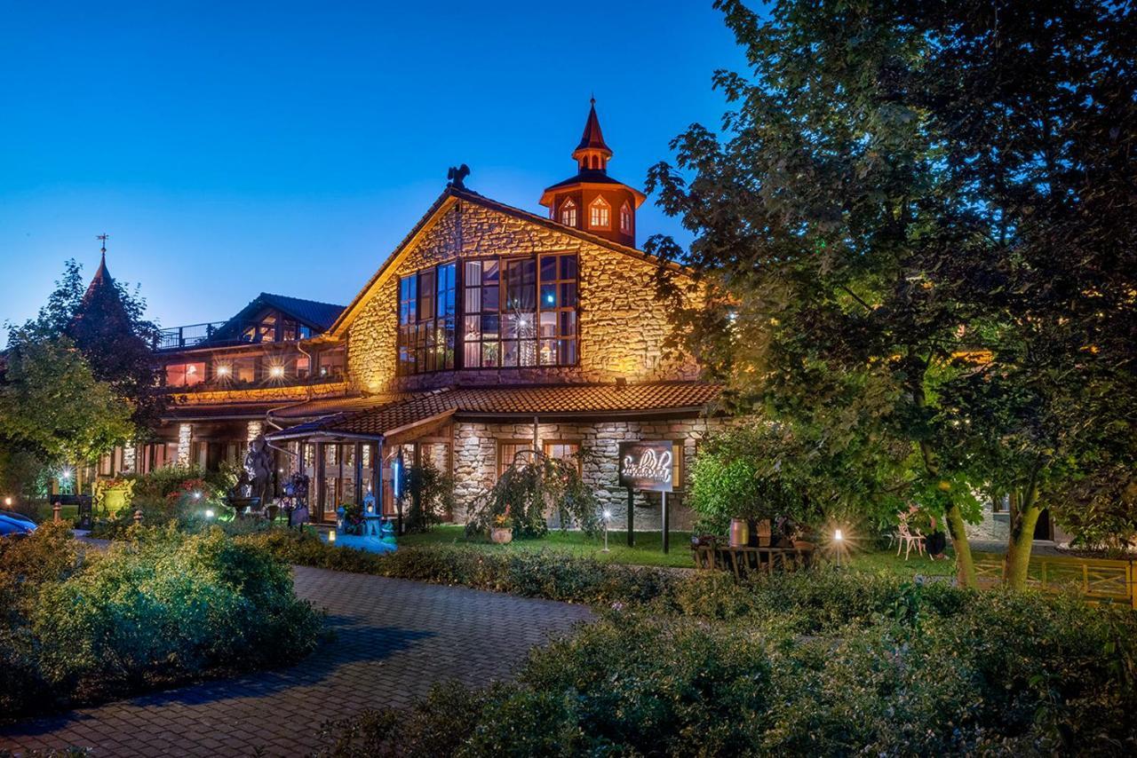 Wellnesshotel Seeschloesschen - Privat- Spa & Naturresort Senftenberg Exterior foto