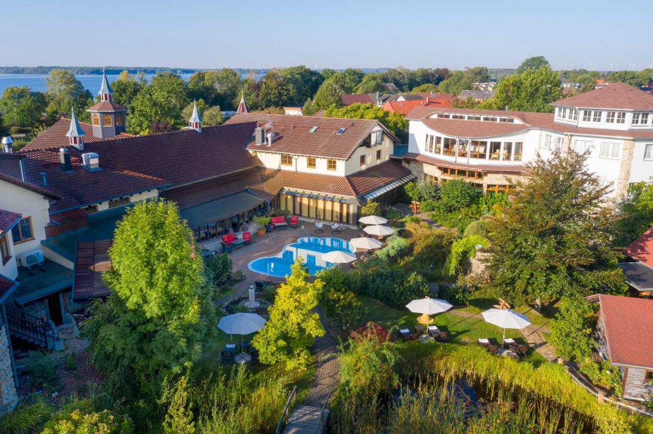 Wellnesshotel Seeschloesschen - Privat- Spa & Naturresort Senftenberg Exterior foto