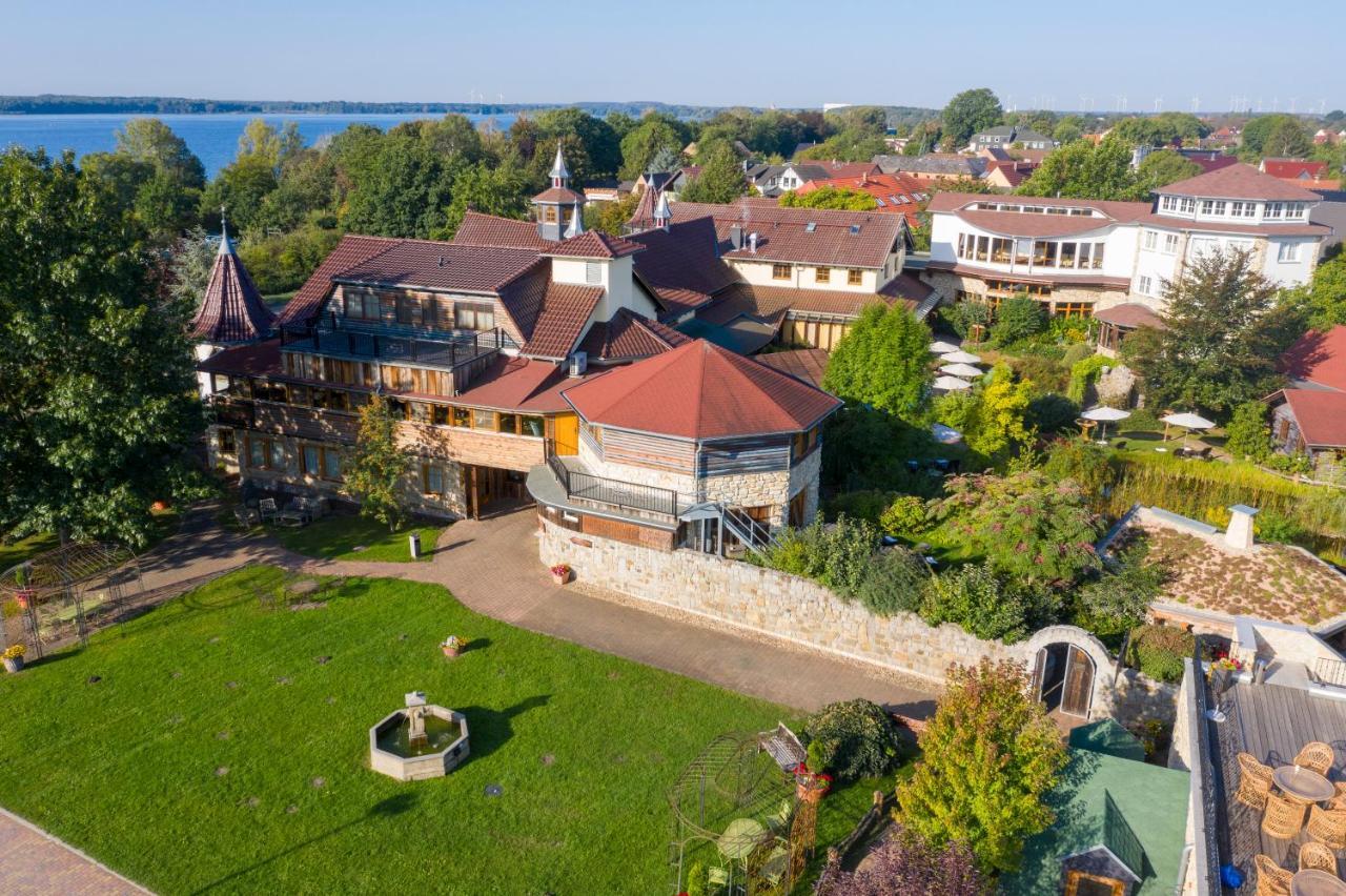 Wellnesshotel Seeschloesschen - Privat- Spa & Naturresort Senftenberg Exterior foto