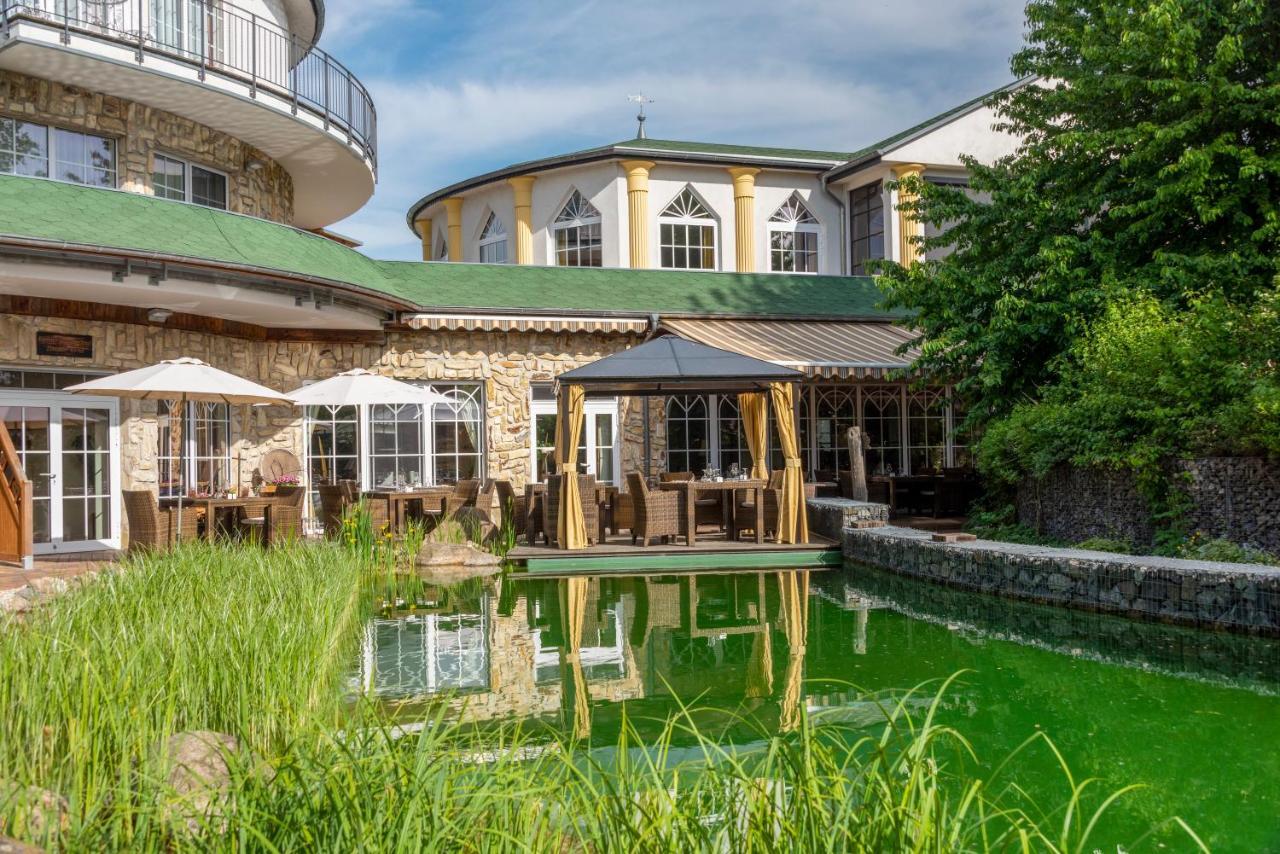 Wellnesshotel Seeschloesschen - Privat- Spa & Naturresort Senftenberg Exterior foto