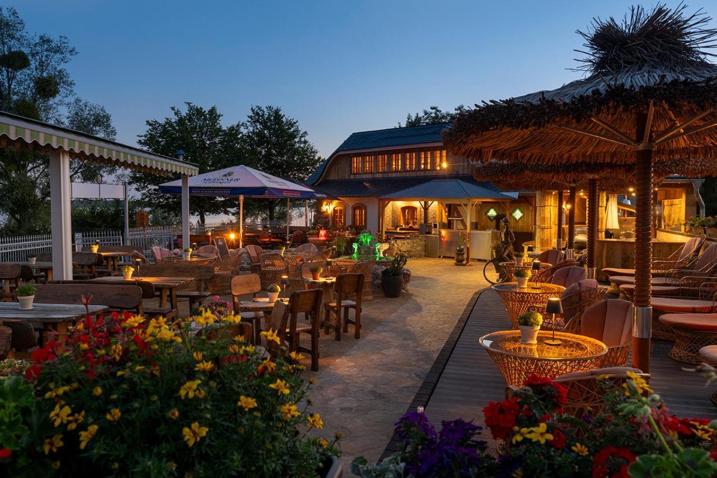 Wellnesshotel Seeschloesschen - Privat- Spa & Naturresort Senftenberg Exterior foto